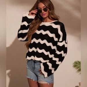 Vici janerio wavy striped crochet sweater black and white